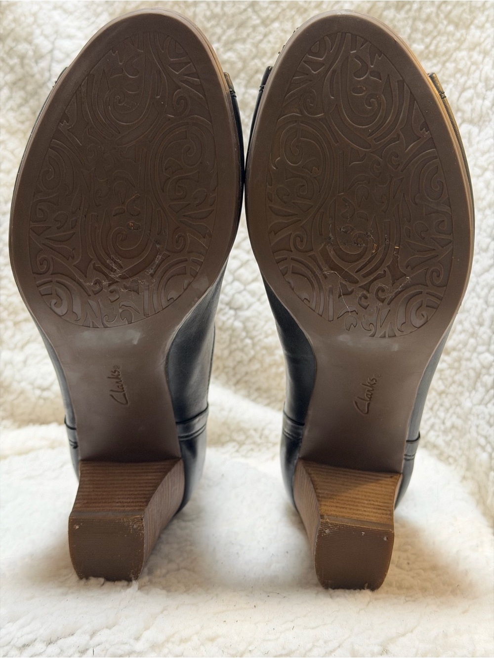 Clarks Artisan Black Leather Shira Nicole Peep Toe 3" Booties Women's Size 9 M - Picture 10 of 14
